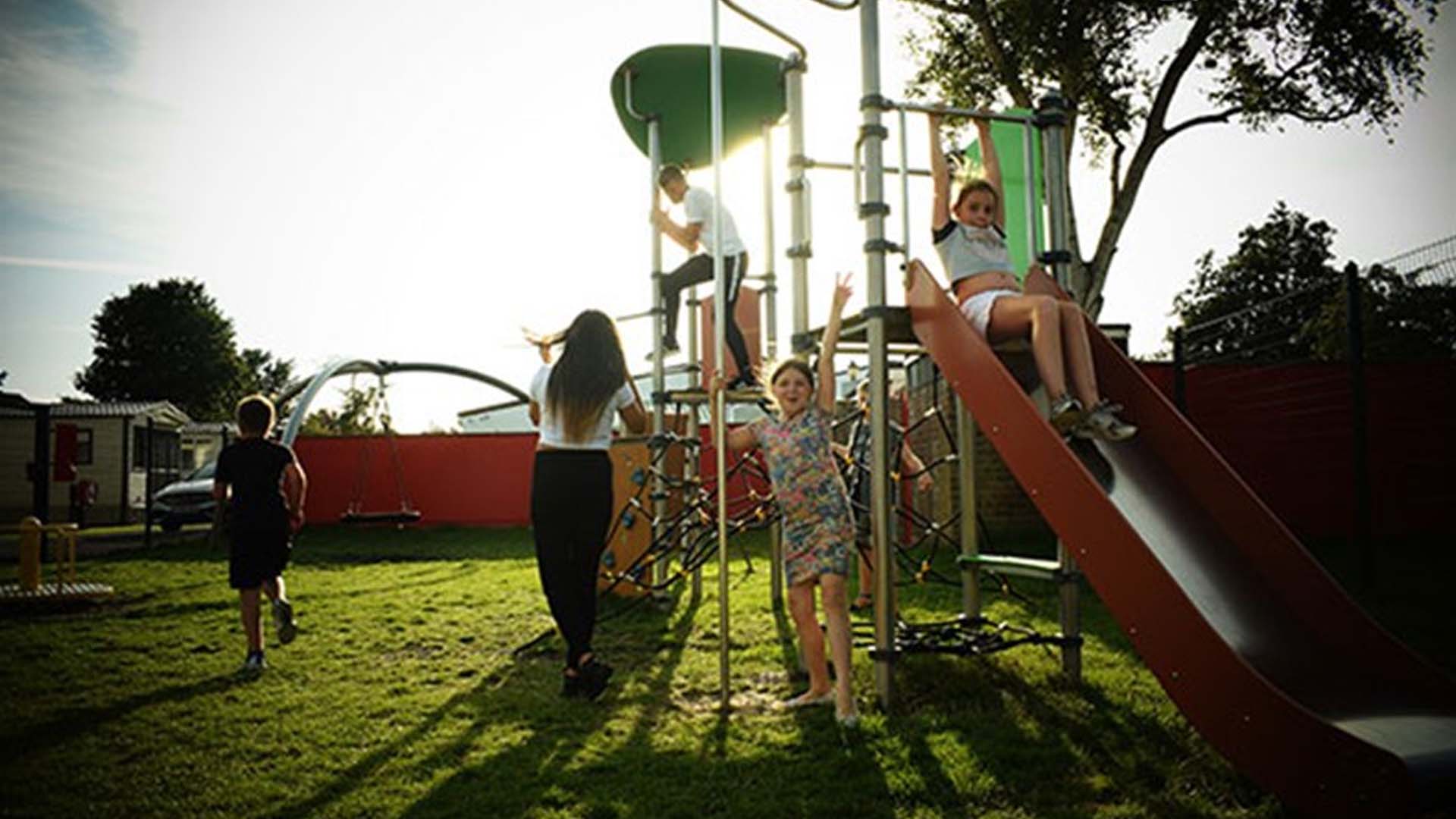 Lakeside Holiday Park